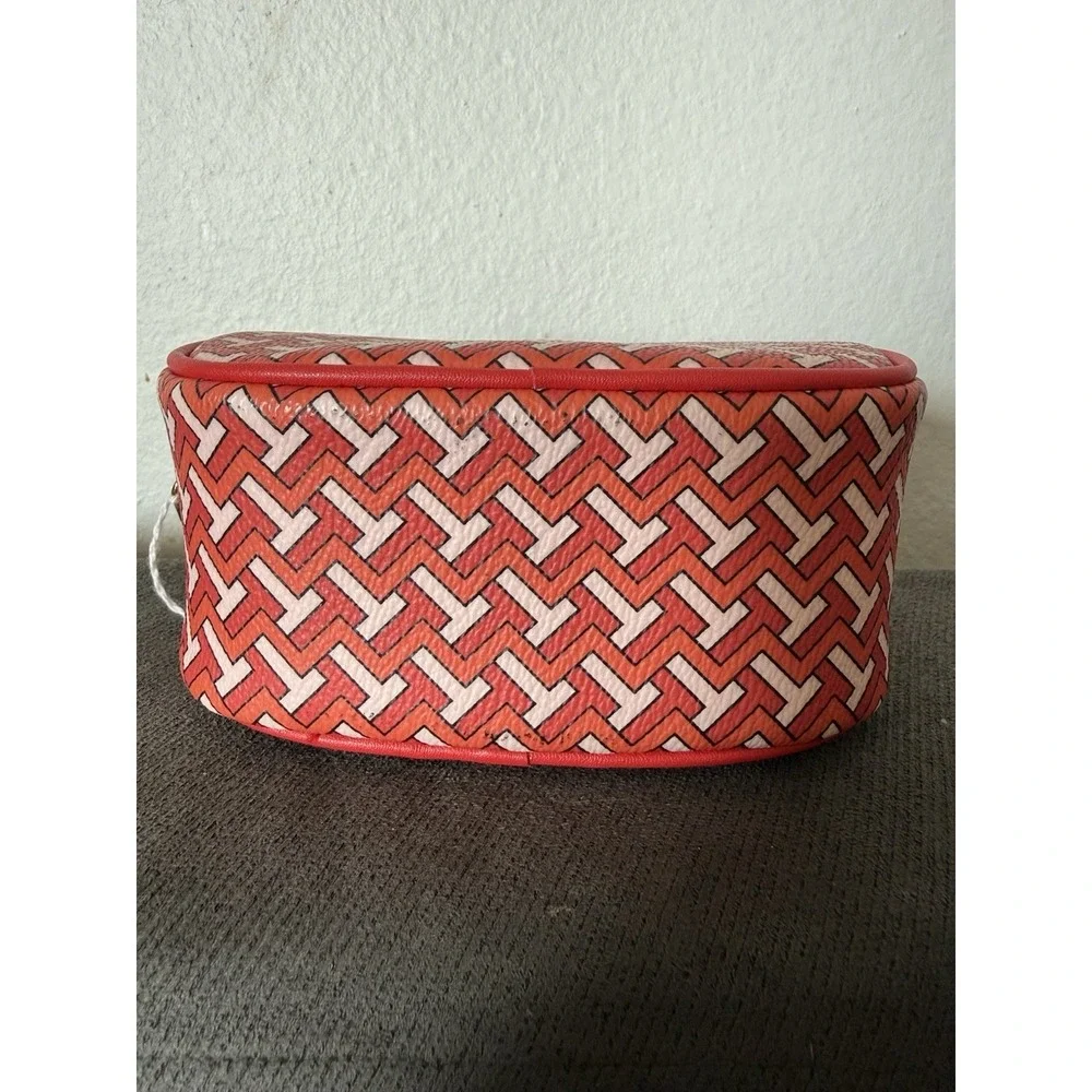 TORY BURCH Red Chevron Oval Makeup Cosmetics Bag Pouch Case 6x4x3.5